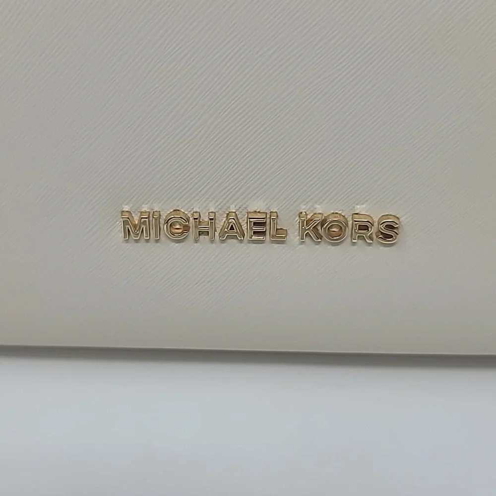 MICHAEL KORS Purse Cream Textured Leather Shoulder Bag with Gold Hardware - Picture 6 of 12